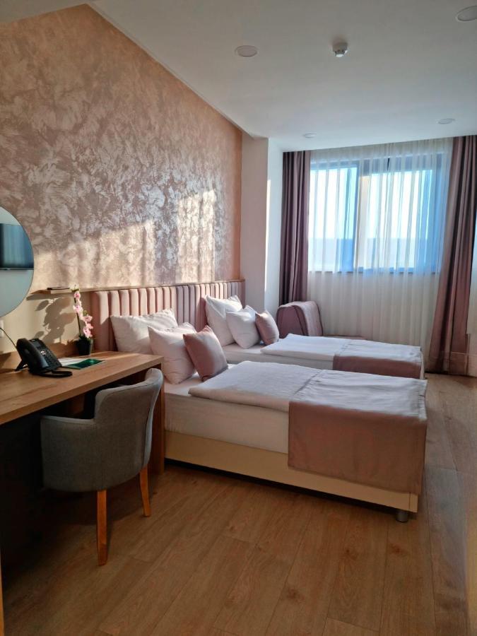 Hotel Emerald Gnojnice Exteriér fotografie
